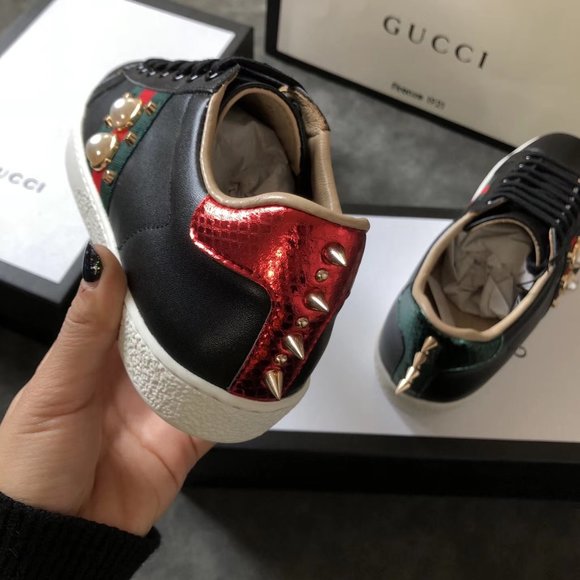 NEWGucci leather casual shoes for women